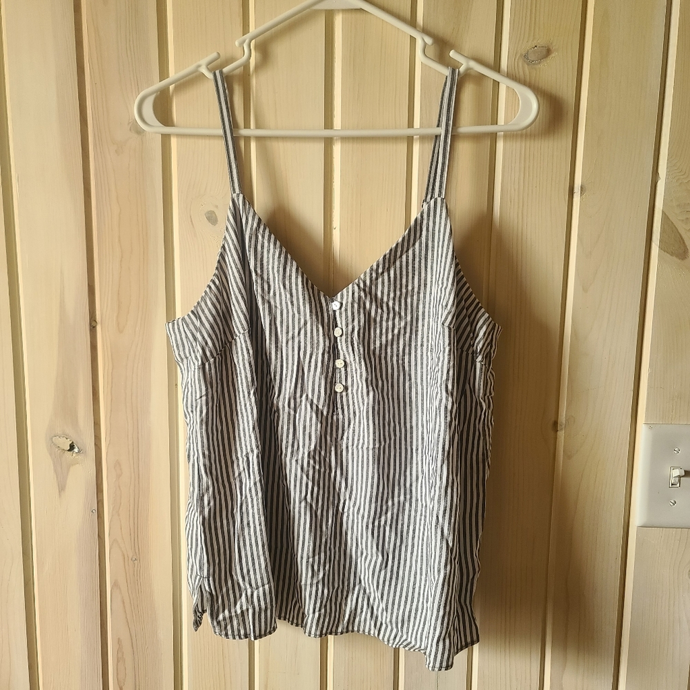 NWOT Pinstriped basic tank